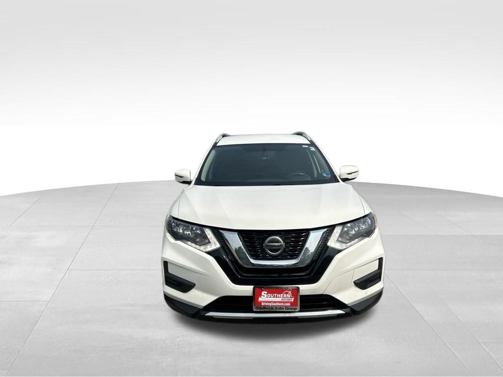 Used 2018 White Nissan SV image 9