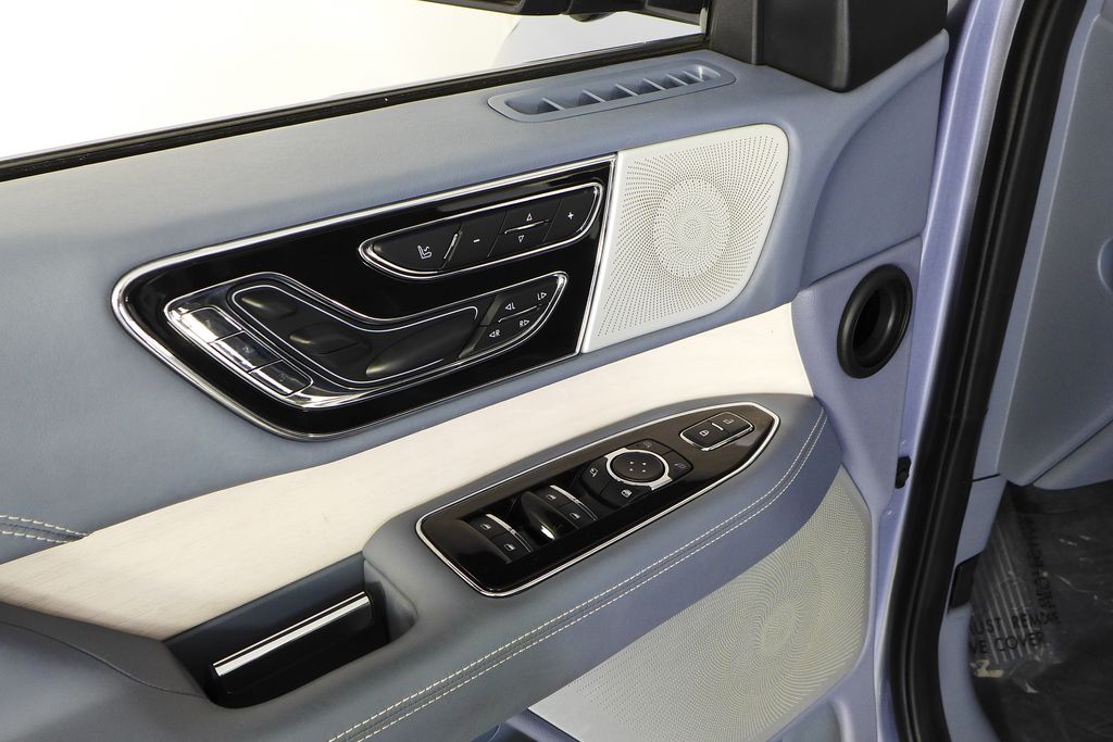 2021 Lincoln Navigator Black Label 12
