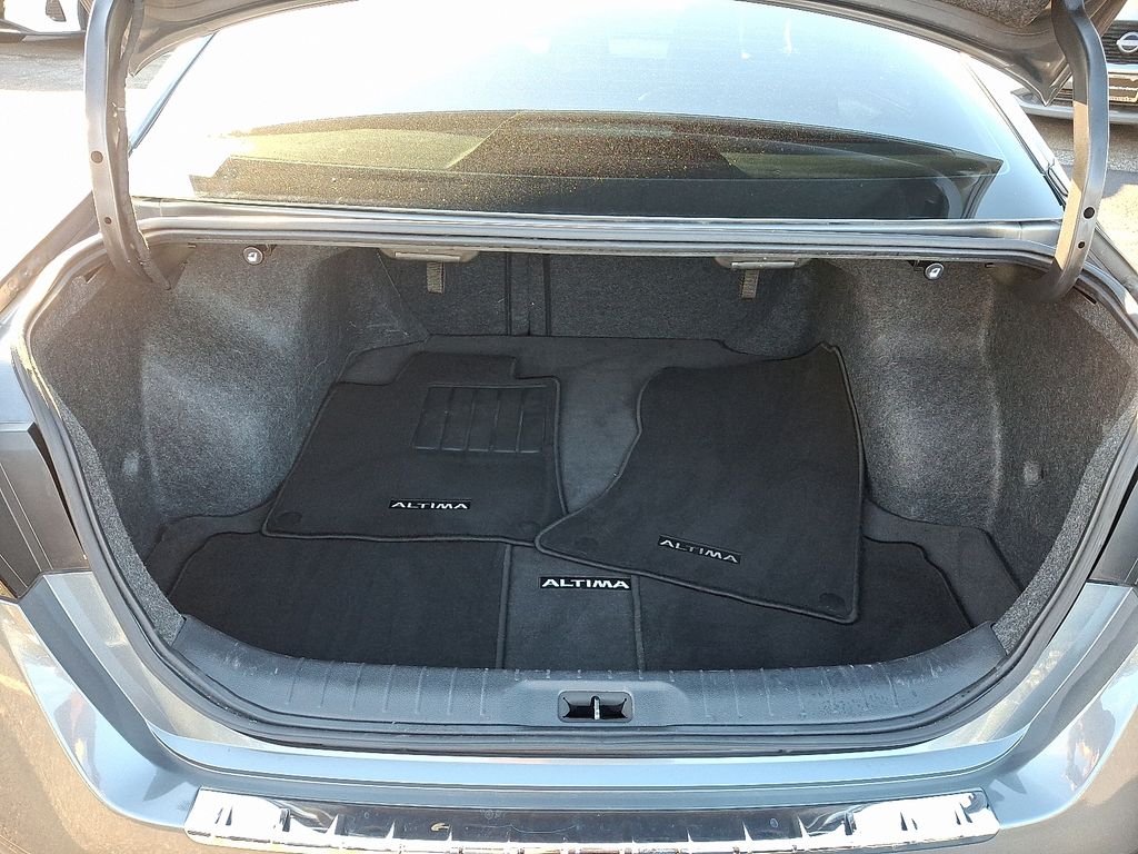 Thumbnail: 2021 Nissan Altima - 29