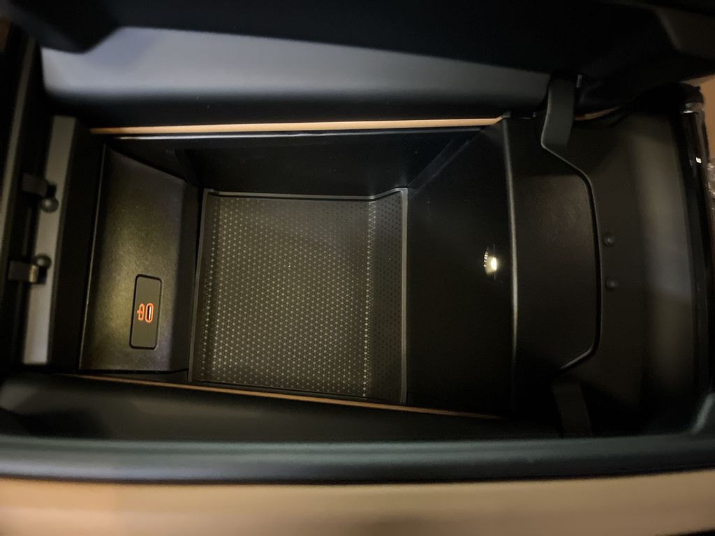 Thumbnail: 2026 BMW X5 - 21