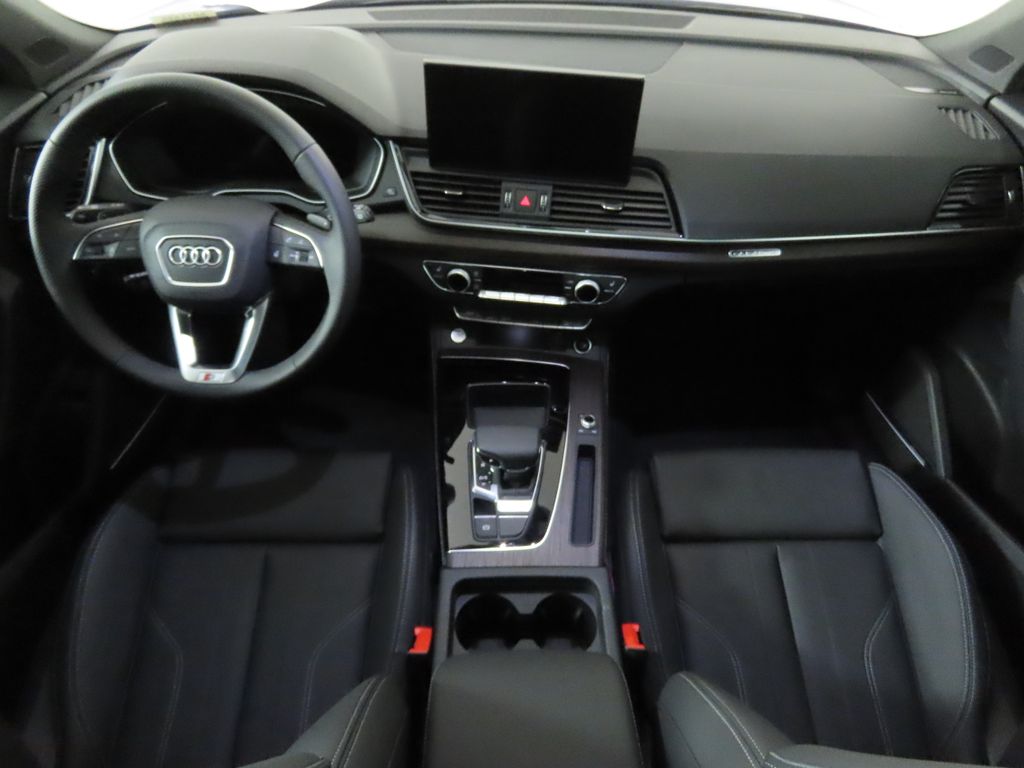 Thumbnail: 2025 Audi Q5 - 14