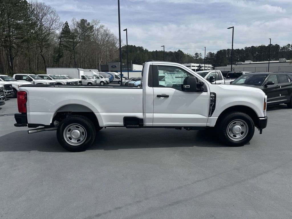 2024 Ford F-350SD XL 8