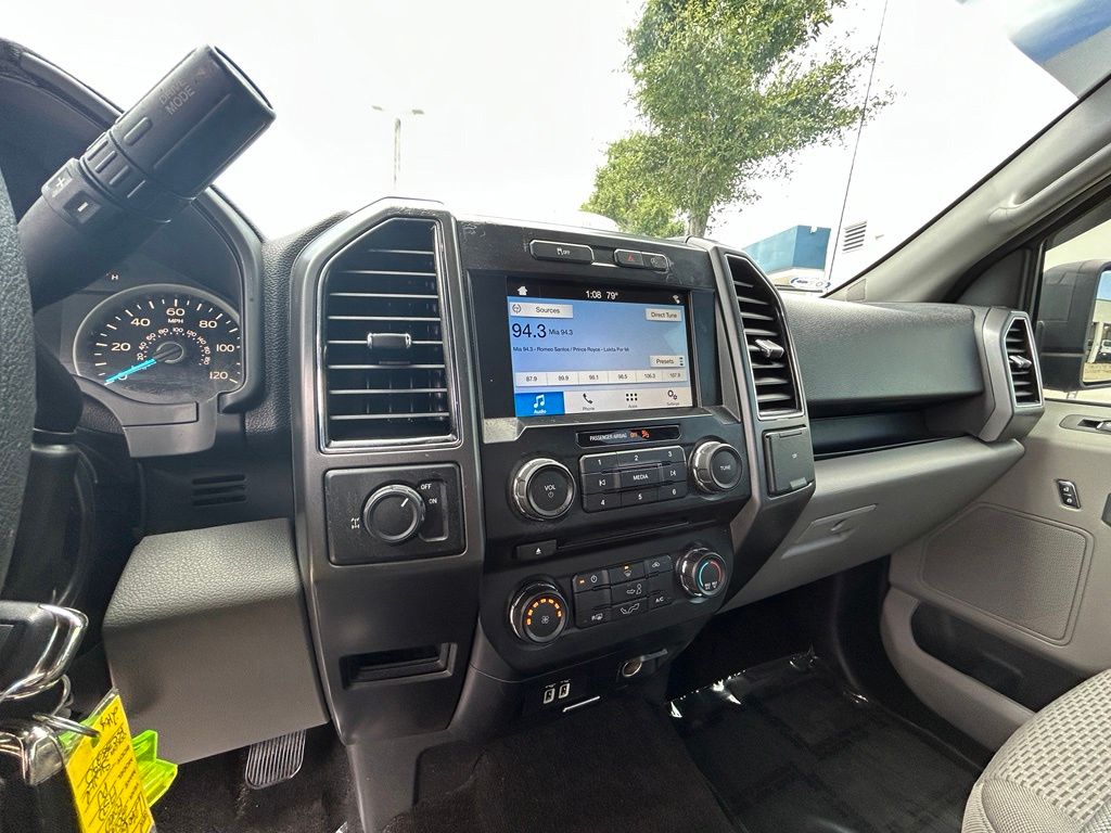 Used 2018 Gray Ford XLT image 11