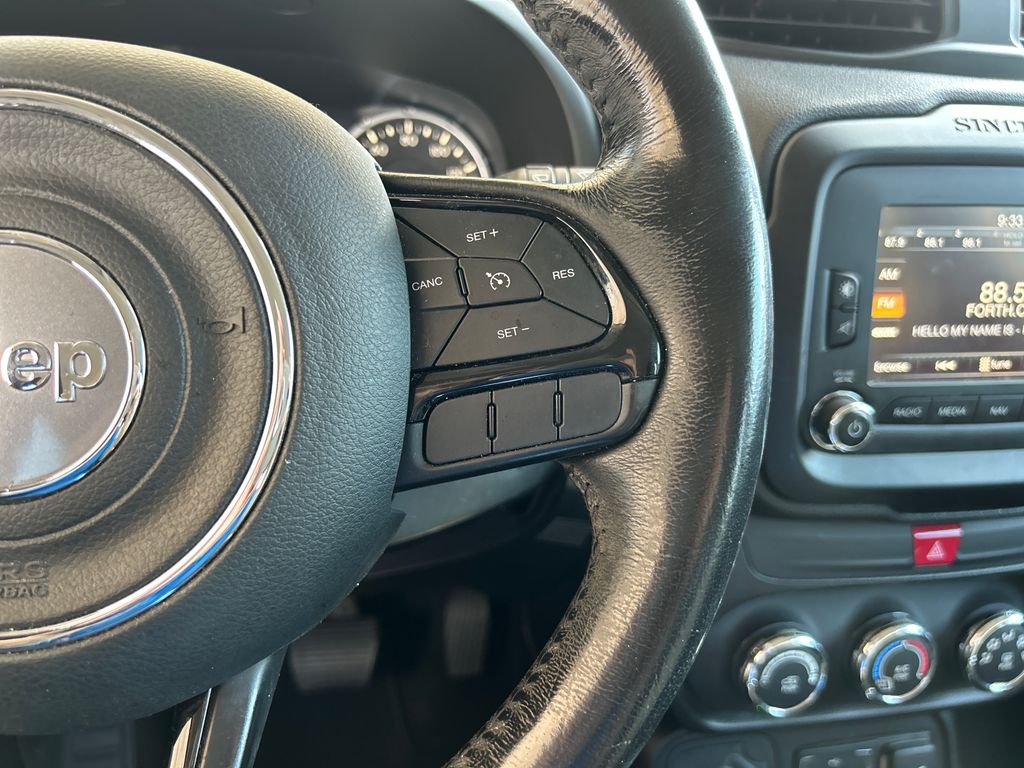 2017 Glacier Metallic Jeep Renegade Altitude FWD SUV