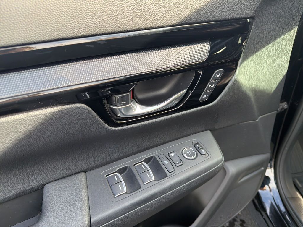 Thumbnail: 2023 Honda CR-V - 22