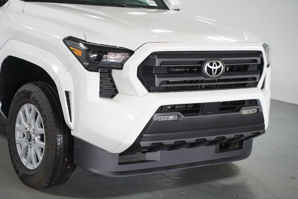 Thumbnail: 2025 Toyota Tacoma - 4