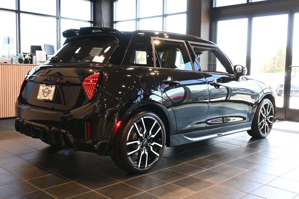 2025 MINI Cooper Hardtop S 6