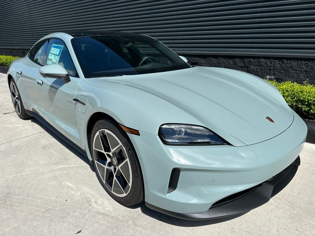 Thumbnail: 2025 Porsche Taycan - 10