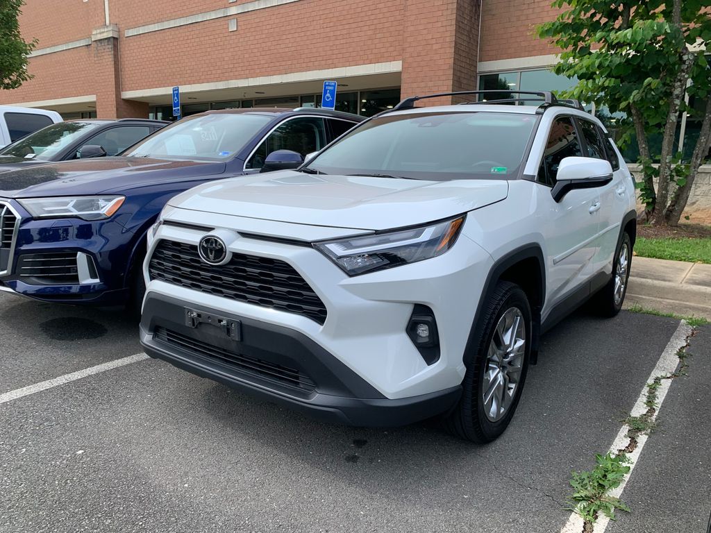 Thumbnail: 2024 Toyota RAV4 - 3