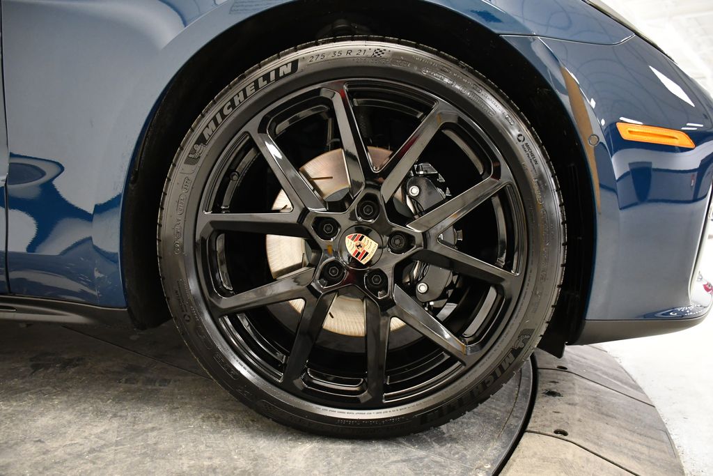 Thumbnail: 2026 Porsche Panamera - 17