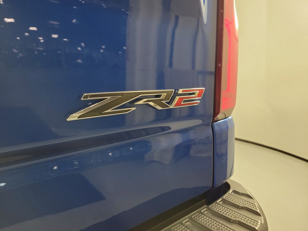 2024 Chevrolet Silverado 1500 ZR2 - 4