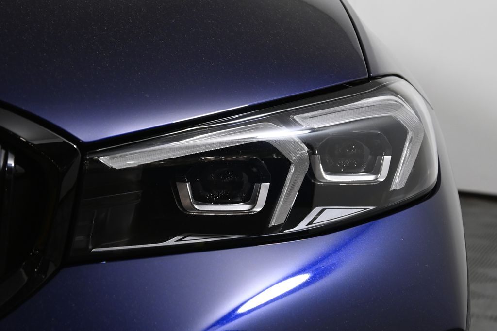 Thumbnail: 2026 BMW 3 Series - 11