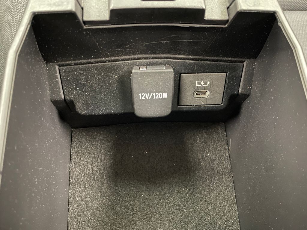 Thumbnail: 2025 Toyota Corolla - 30