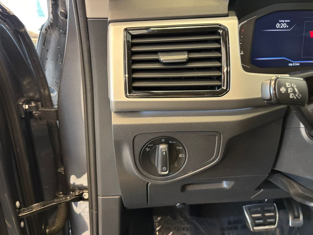 2022 Volkswagen Atlas 3.6L V6 SEL Premium R-Line