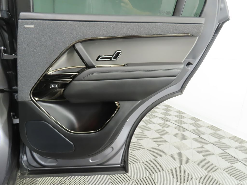 Thumbnail: 2023 Land Rover Range Rover Sport - 28