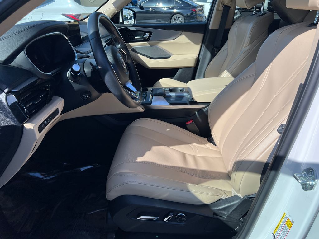 Thumbnail: 2023 Acura MDX - 14