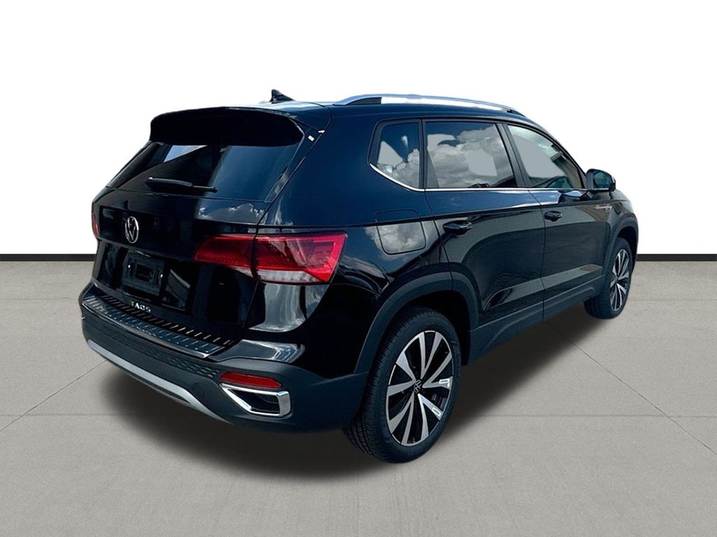 New 2024 Black Pearl Volkswagen 1.5T SE image 7