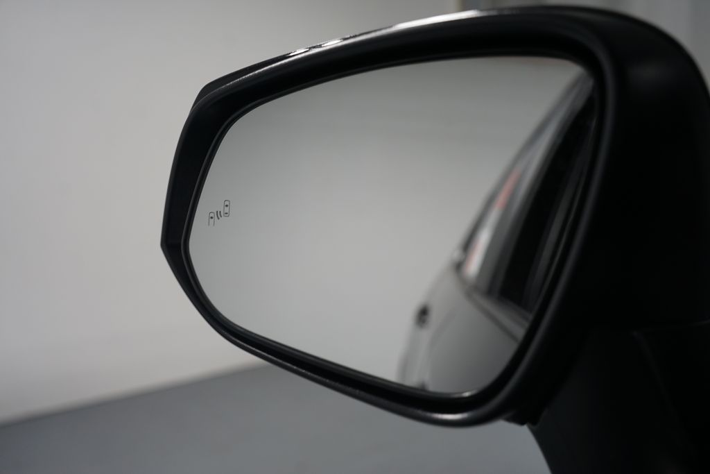 Thumbnail: 2025 Toyota RAV4 - 23