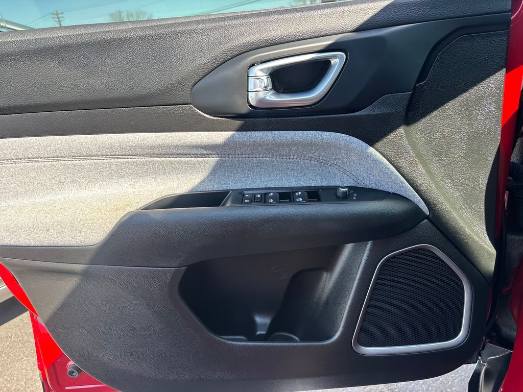 Used Car 2024 Jeep Compass  Latitude Lux For Sale Under $30,000 In Austin, Texas