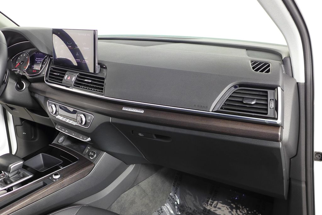 Thumbnail: 2022 Audi Q5 - 14