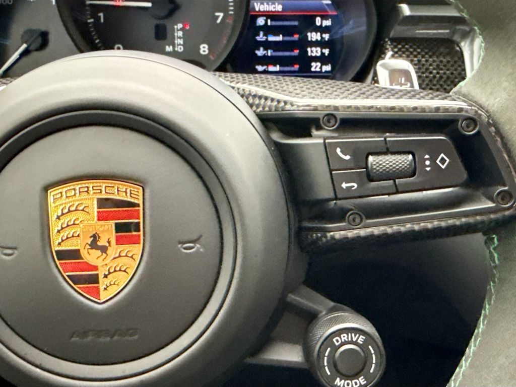 Thumbnail: 2024 Porsche Macan - 12