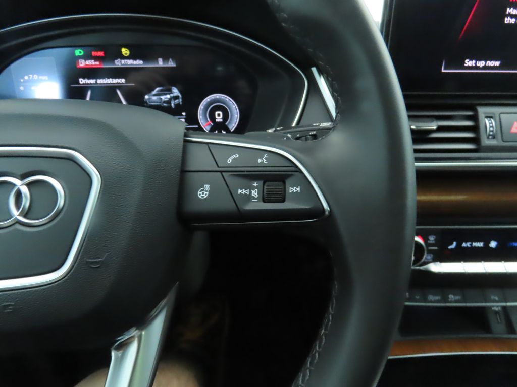 2022 Audi Q5 e Premium Plus 12