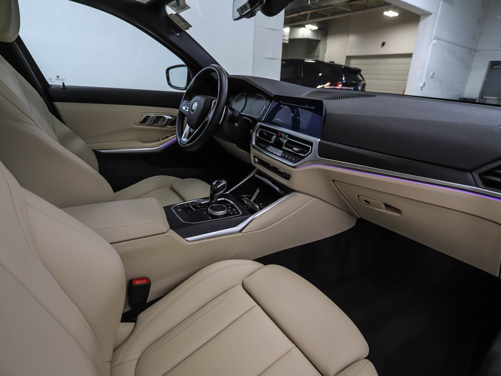 Thumbnail: 2021 BMW 3 Series - 30