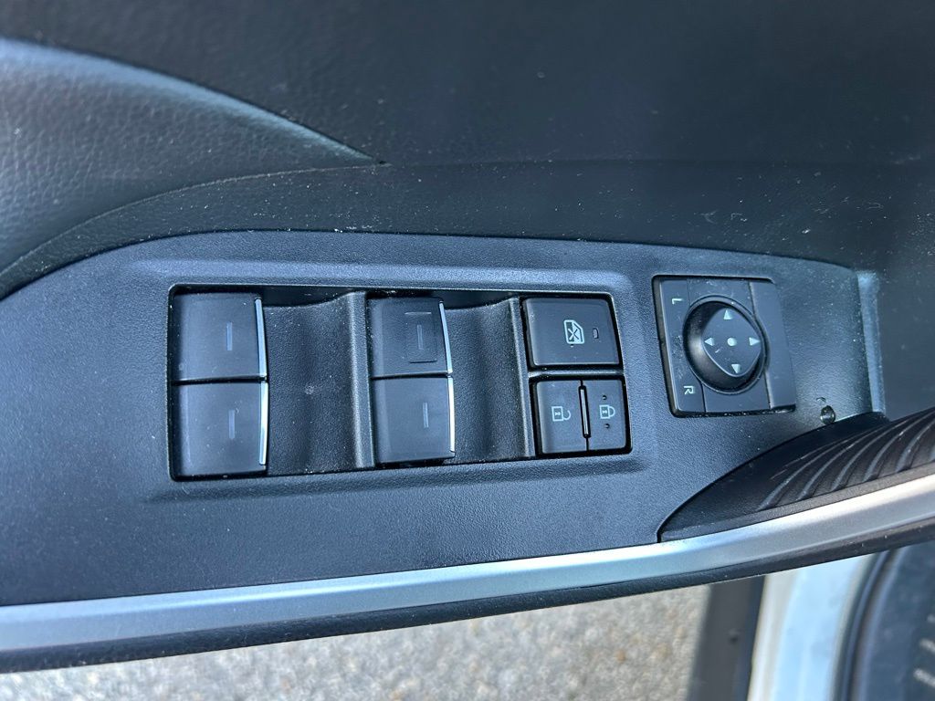 Thumbnail: 2024 Toyota RAV4 - 16