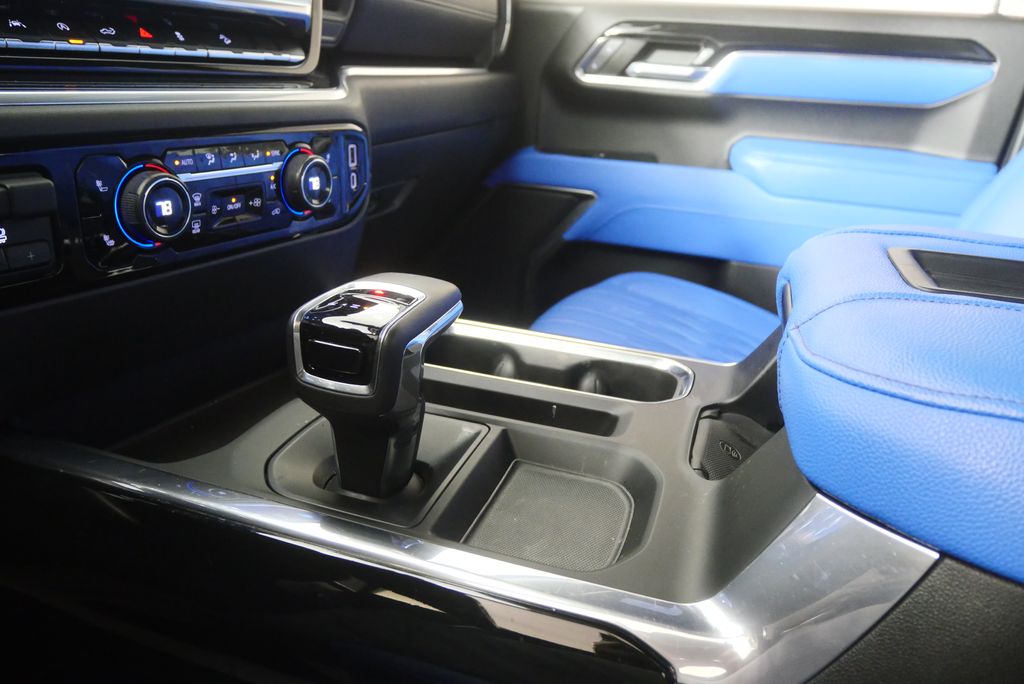 Thumbnail: 2022 Chevrolet Silverado 1500 - 25