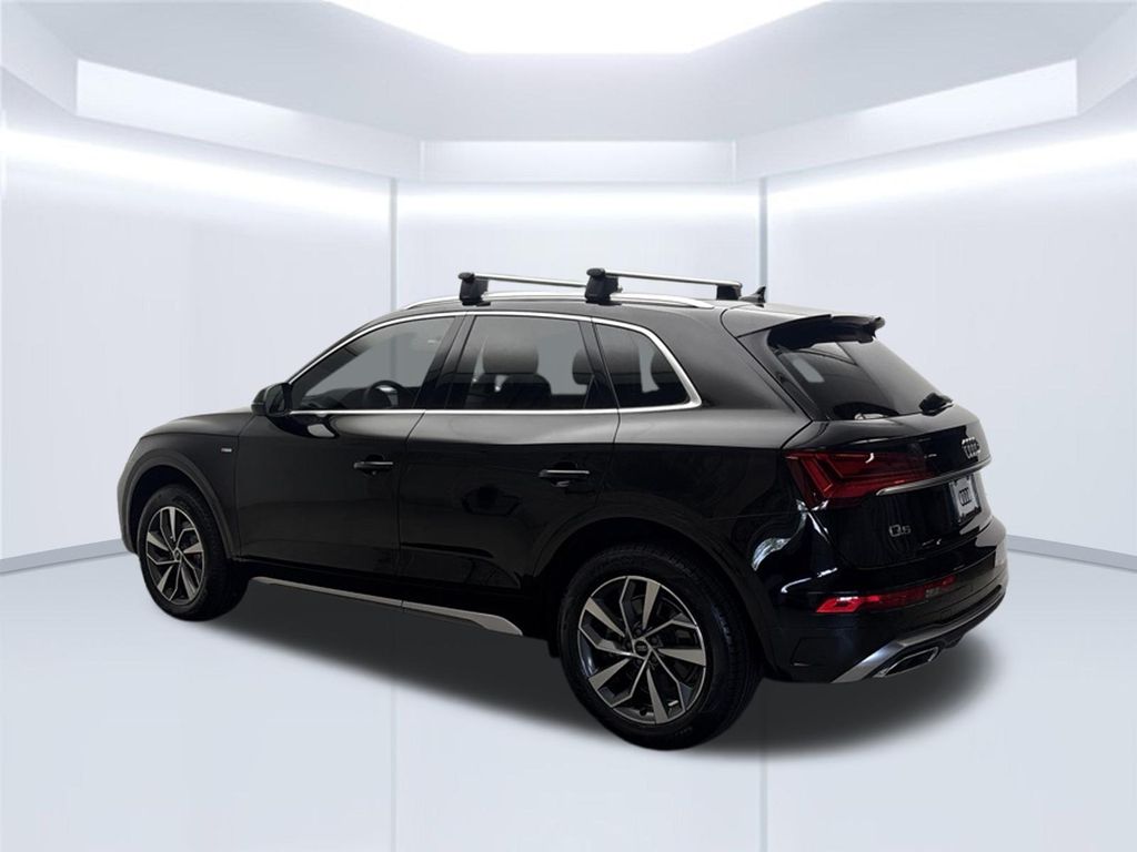 Thumbnail: 2023 Audi Q5 - 4