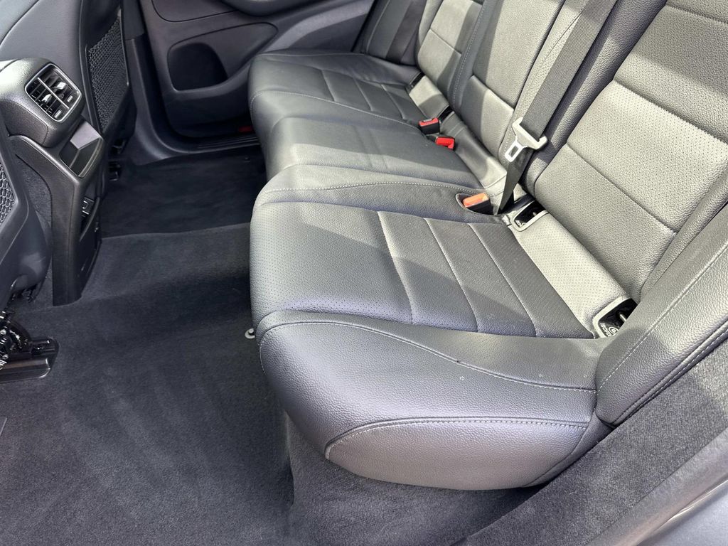 Thumbnail: 2022 Mercedes-Benz GLE - 31