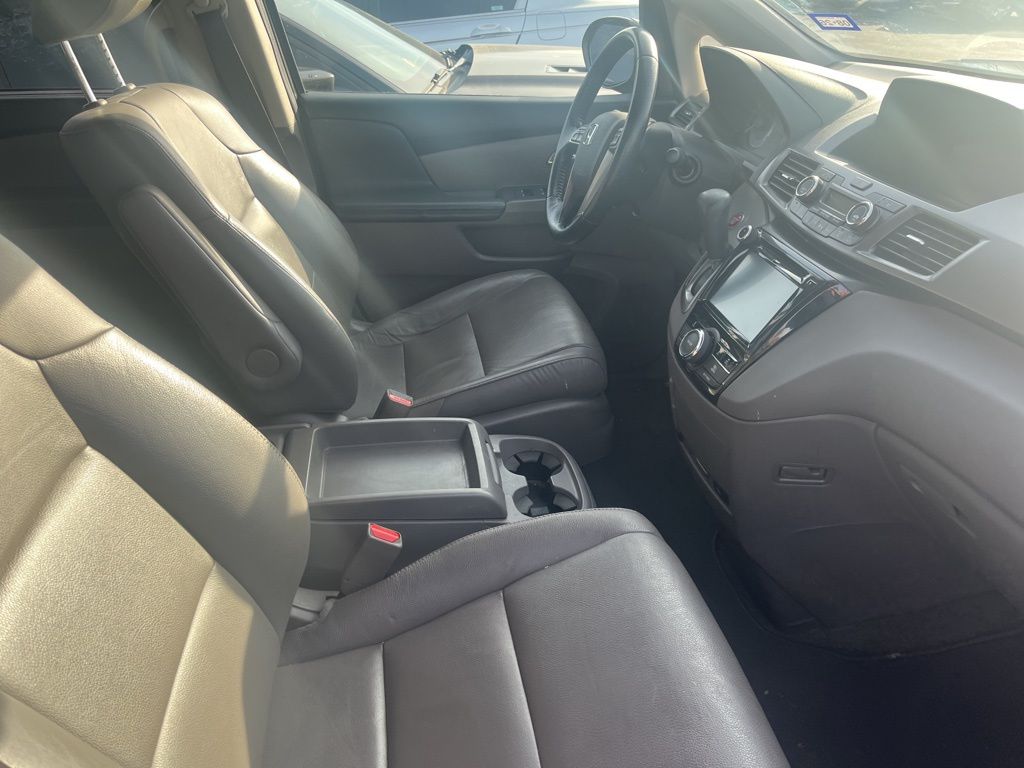 Thumbnail: 2015 Honda Odyssey - 4