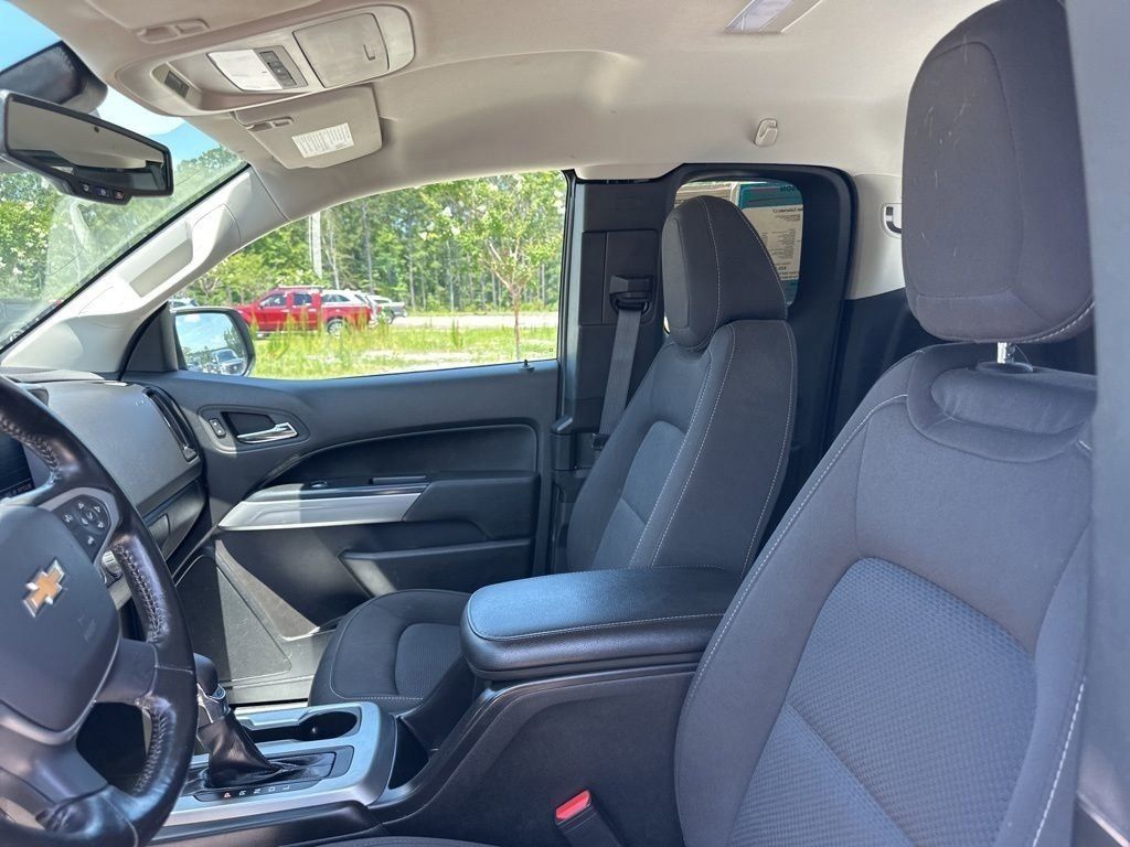 2022 Summit White Chevrolet Colorado LT RWD