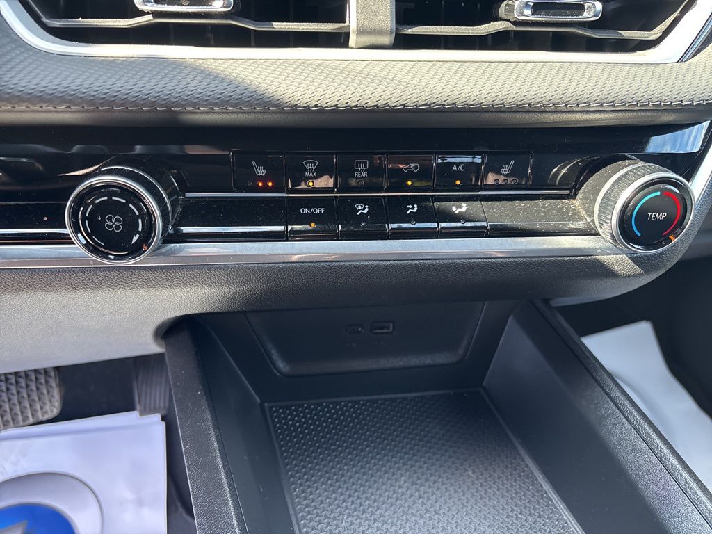 Used 2025 Chevrolet Equinox SUV