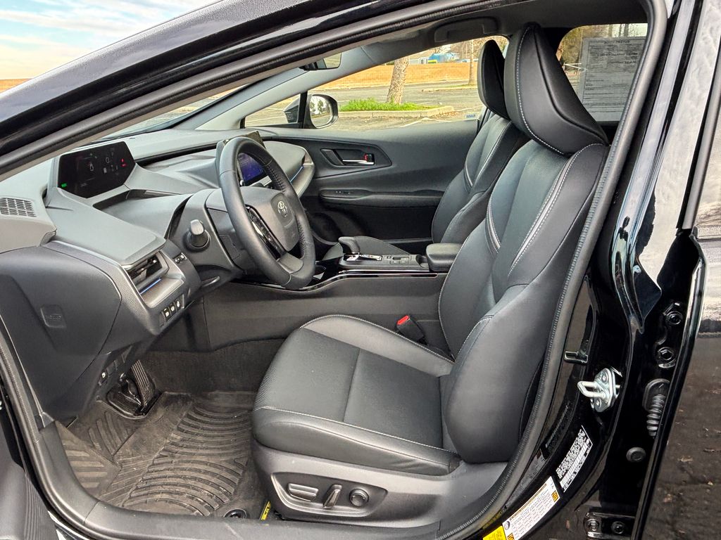 Thumbnail: 2025 Toyota Prius - 22