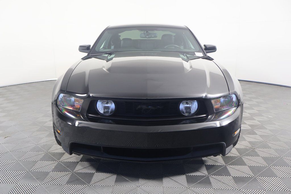 2010 Ford Mustang GT Premium 2