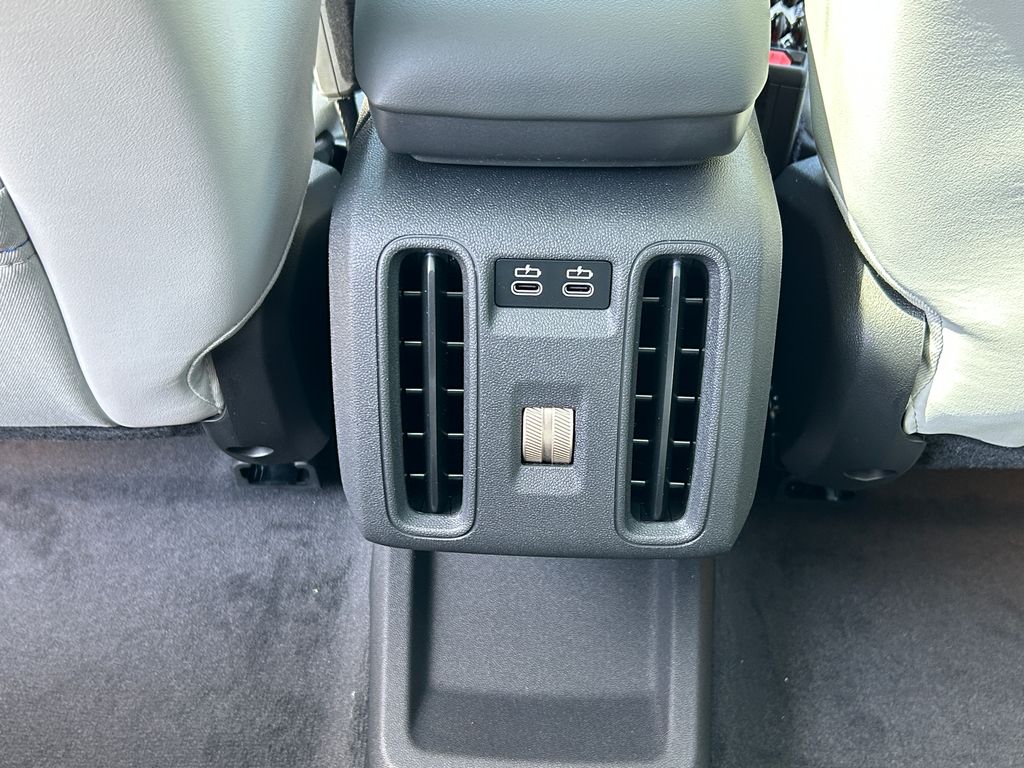 2025 MINI Cooper Countryman Signature 32