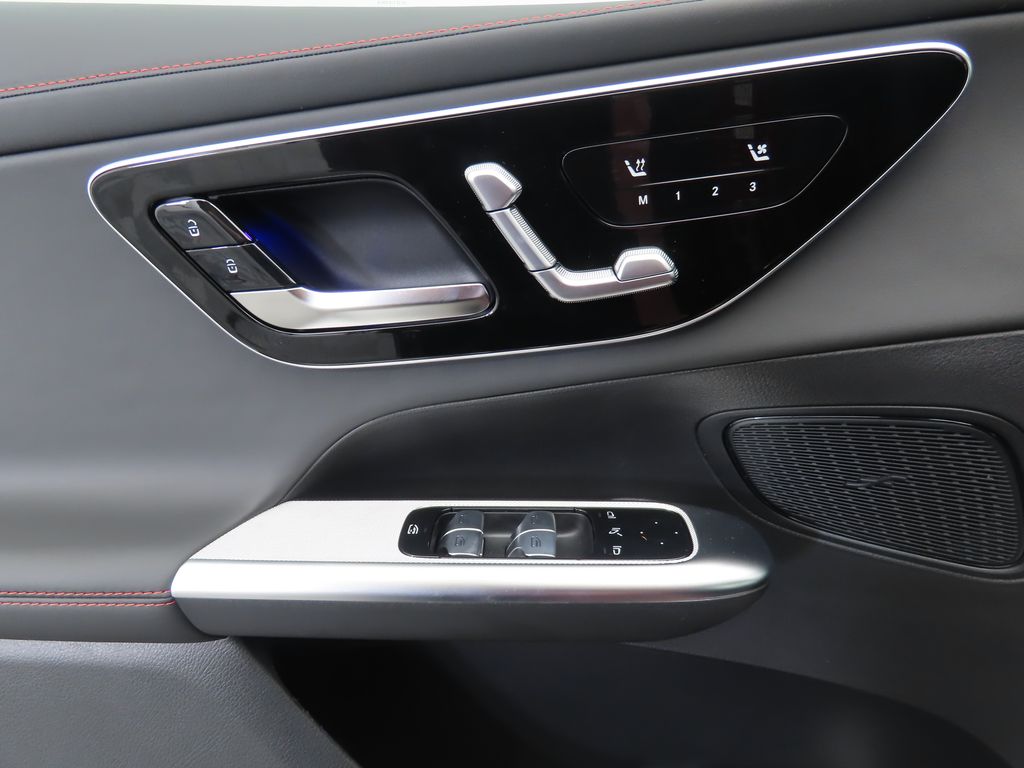 Thumbnail: 2026 Mercedes-Benz GLC - 24