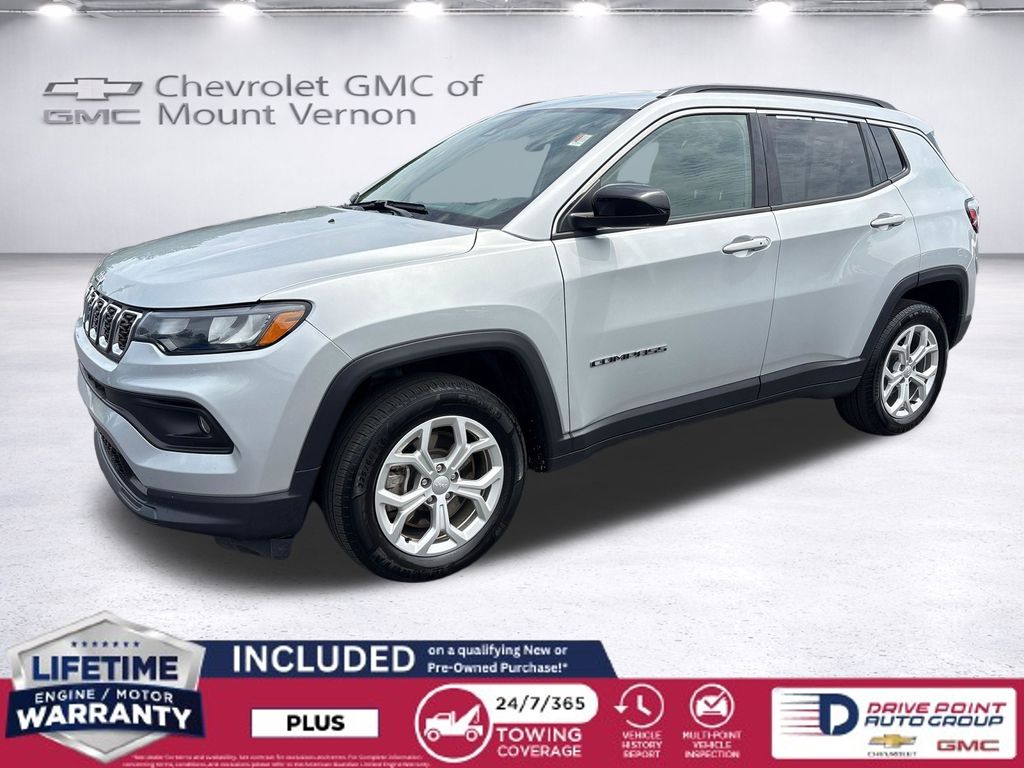 Photo 1 of 2024 Jeep Compass Latitude
