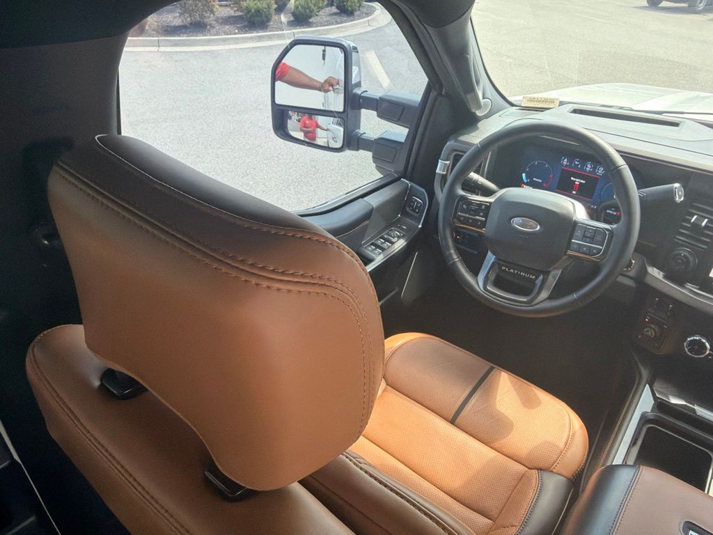 2024 Ford F-350 Super Duty Platinum
