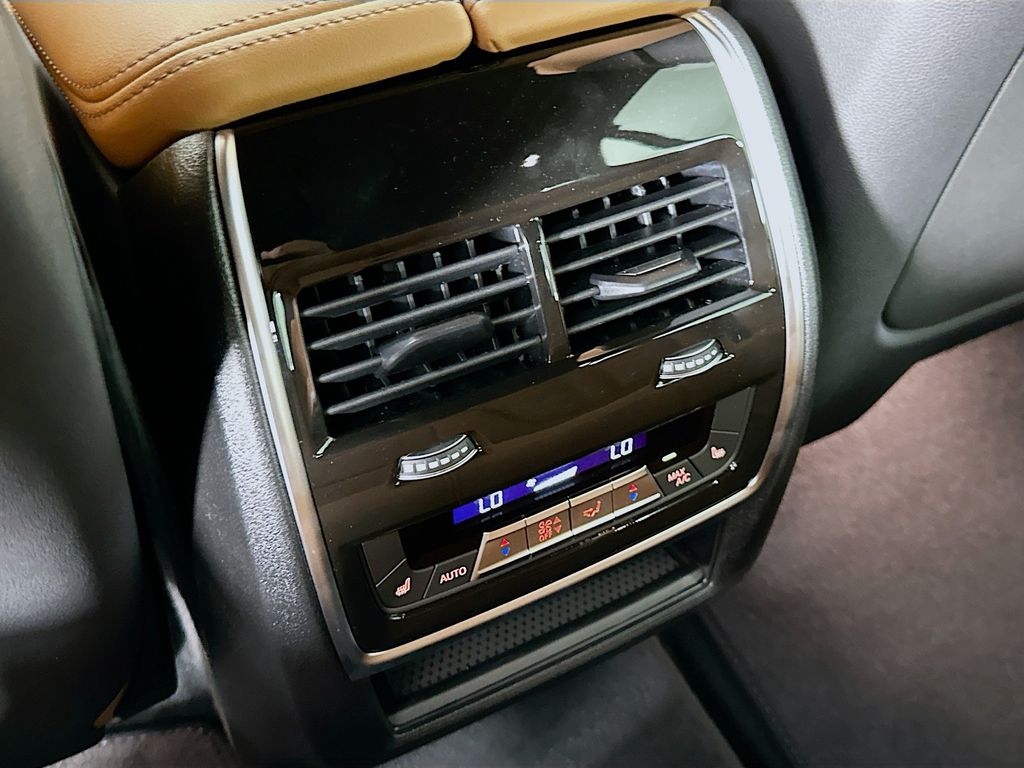 Thumbnail: 2026 BMW X5 - 18