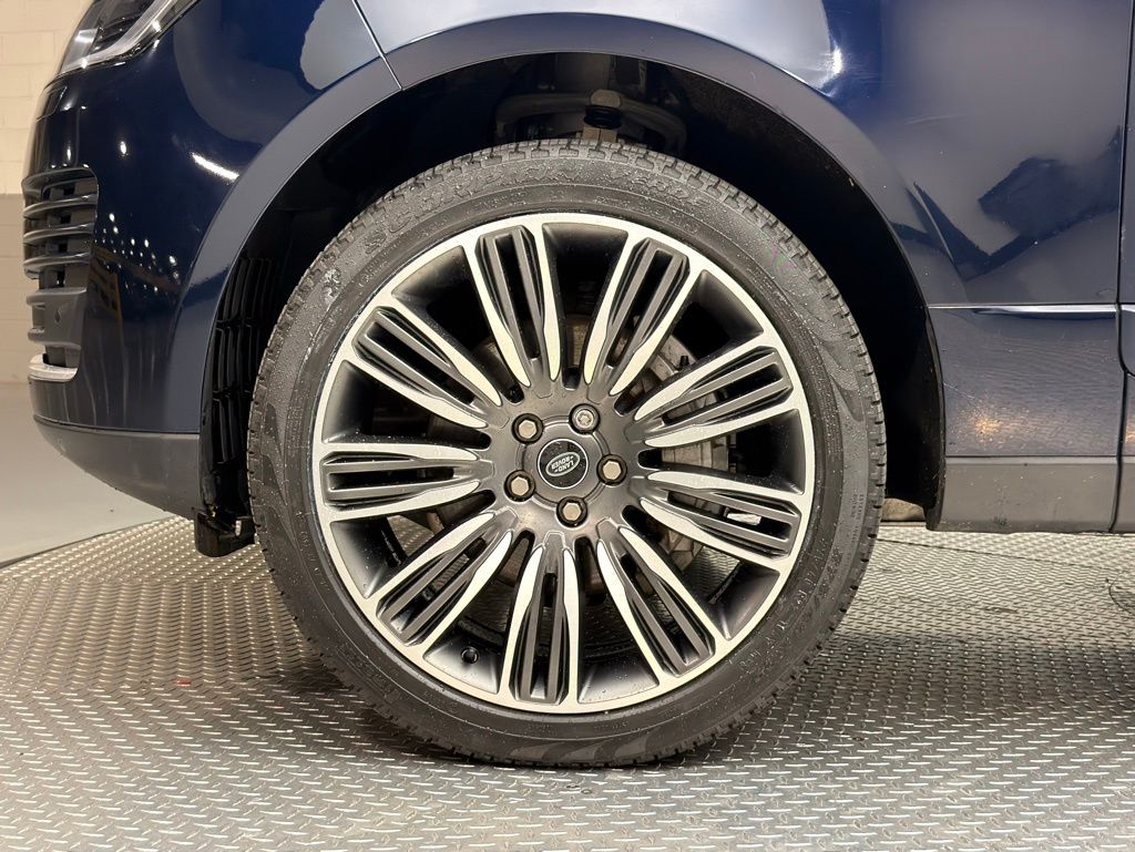 Thumbnail: 2021 Land Rover Range Rover - 5