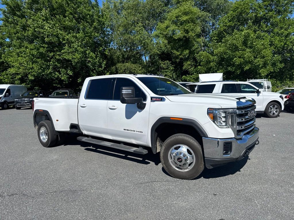 Summit White 2023 GMC Sierra 3500HD SLE Crew Cab 4WD Pickup Truck Four-Wheel Drive Automatic