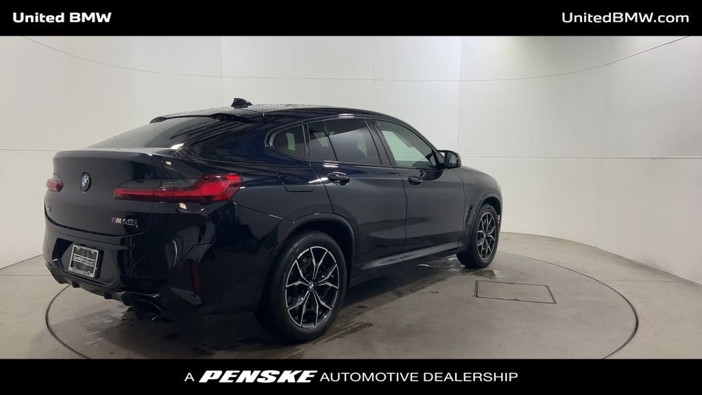 Thumbnail: 2024 BMW X4 - 8