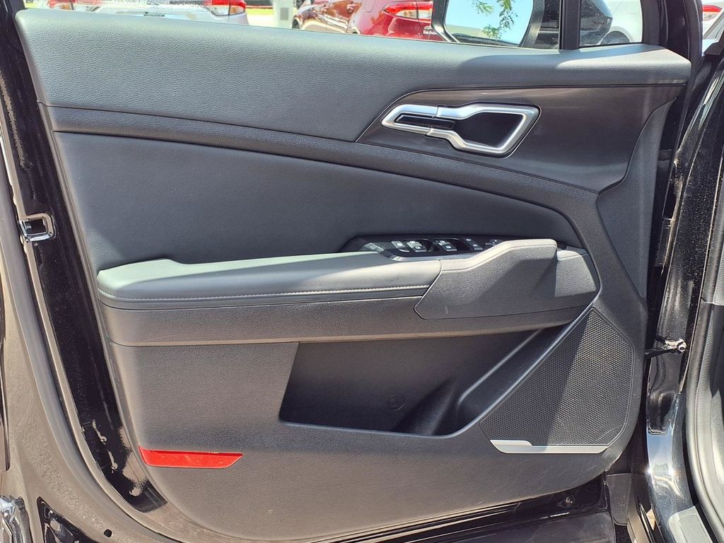 Used 2025 Kia Sportage SUV