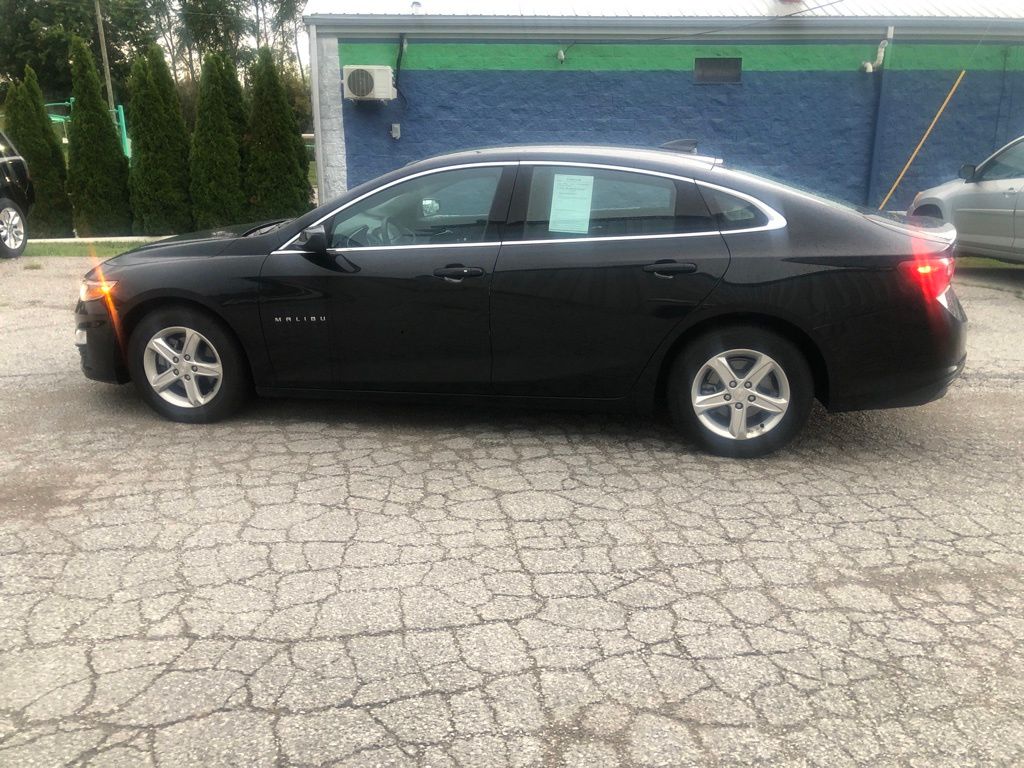 2024 Chevrolet Malibu LT with 1LT FWD