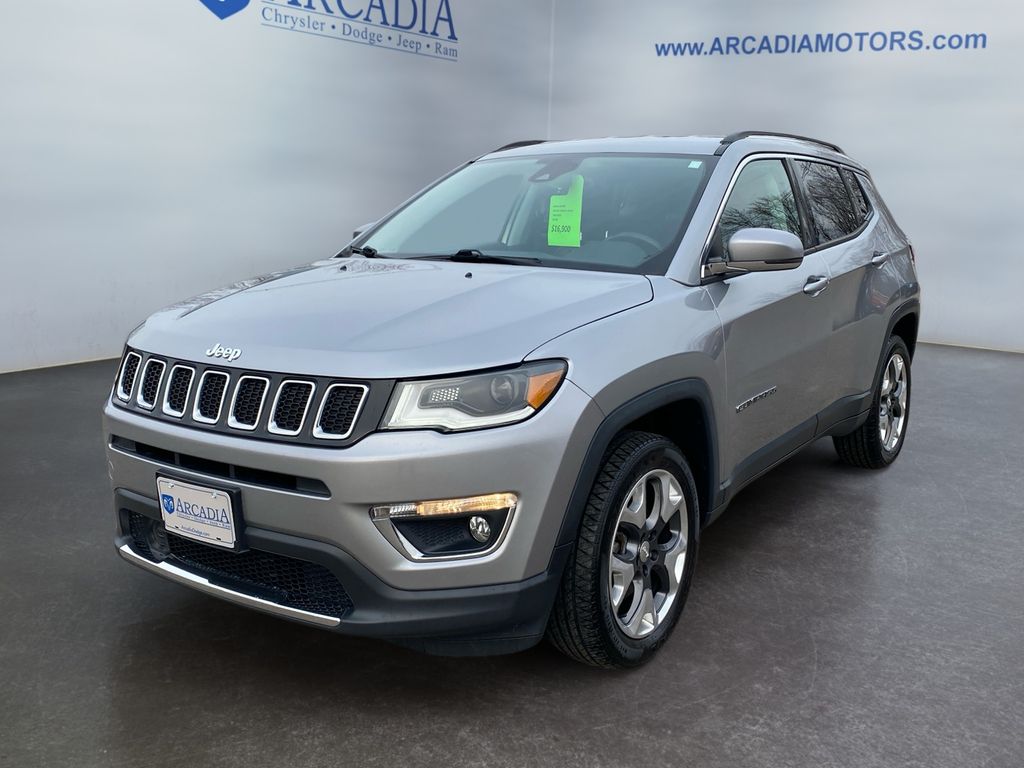 Billet Silver Metallic Clearcoat 2018 Jeep Compass Limited 4WD SUV / Crossover Four-Wheel Drive 9-Speed Automatic