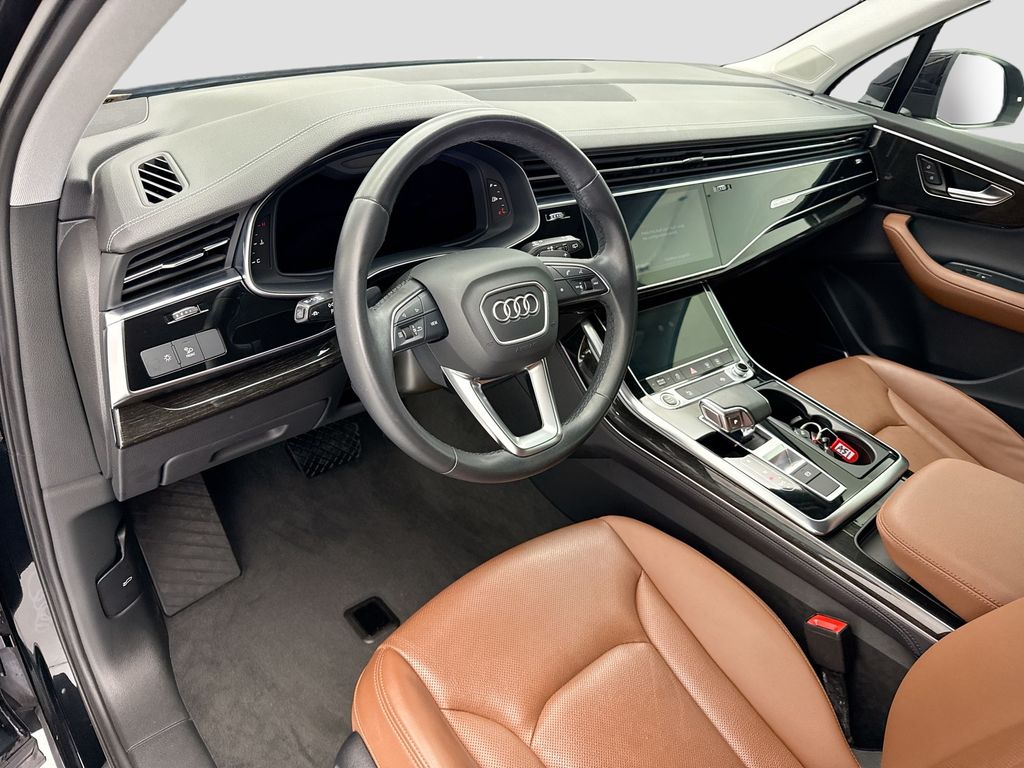 Thumbnail: 2023 Audi Q7 - 9