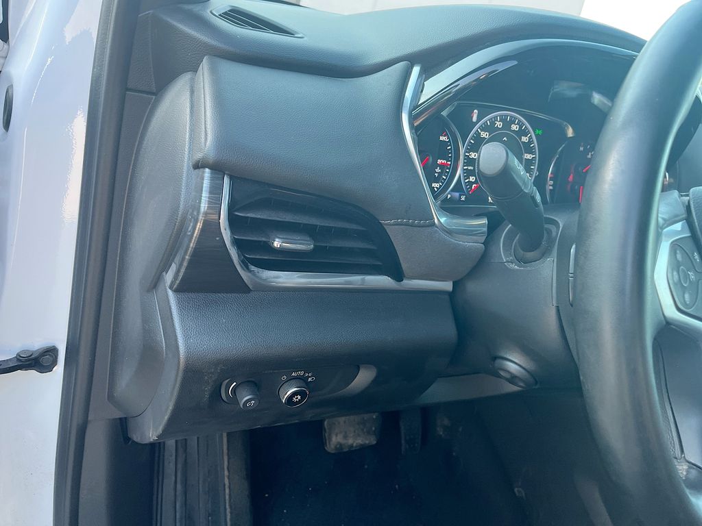 Used 2023 Beige Chevrolet High Country image 10