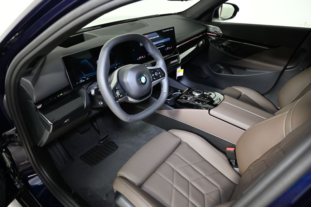 Thumbnail: 2026 BMW 5 Series - 15